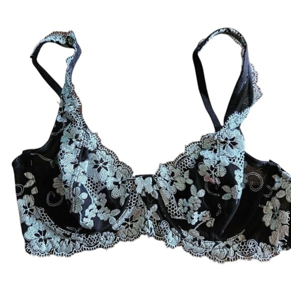 Black & Blue Lace Bra 34C NWOT‎ Sexy Unlined Underwire Lingerie